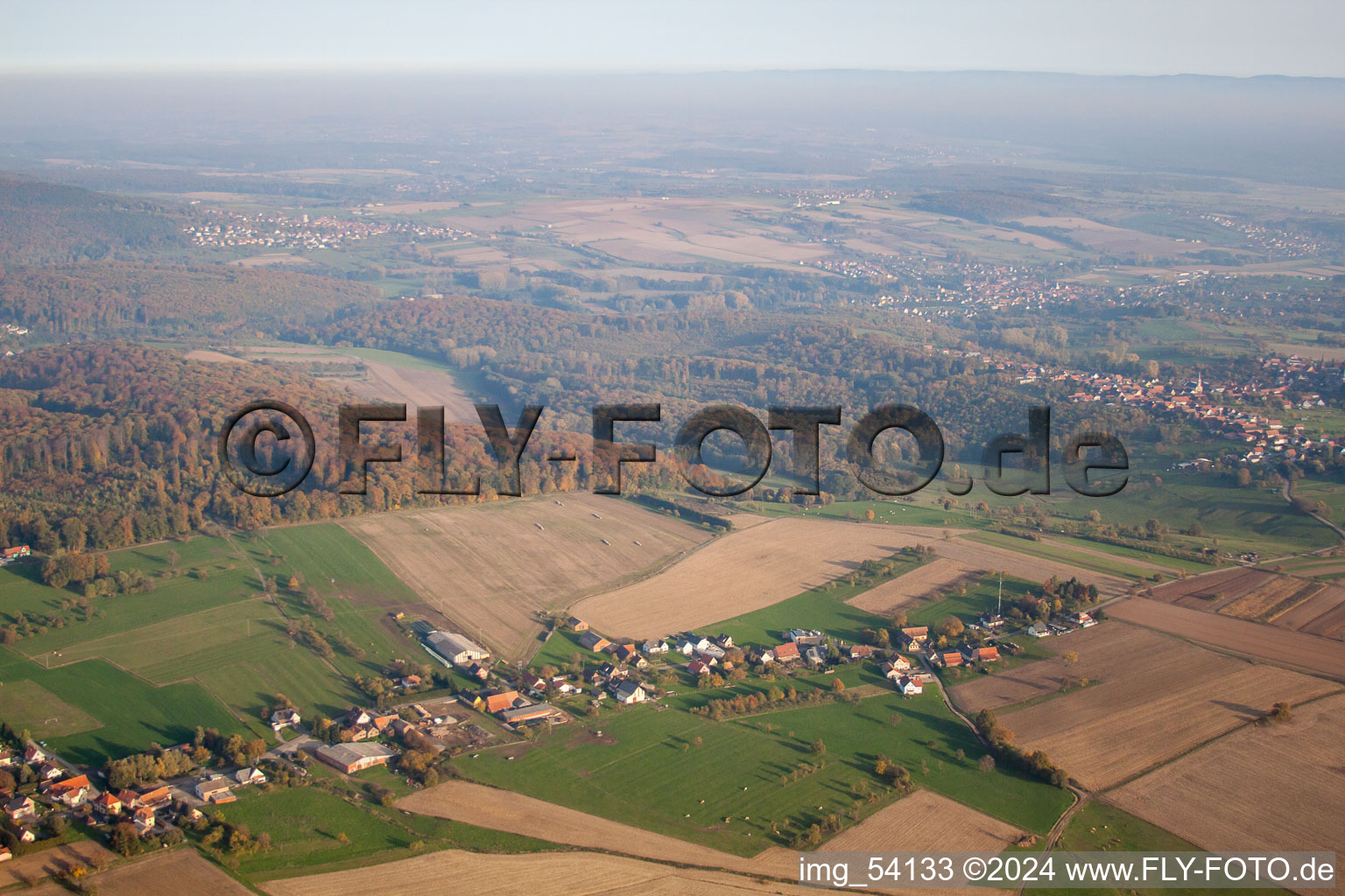 Vue oblique de Nehwiller-près-Wœrth dans le département Bas Rhin, France