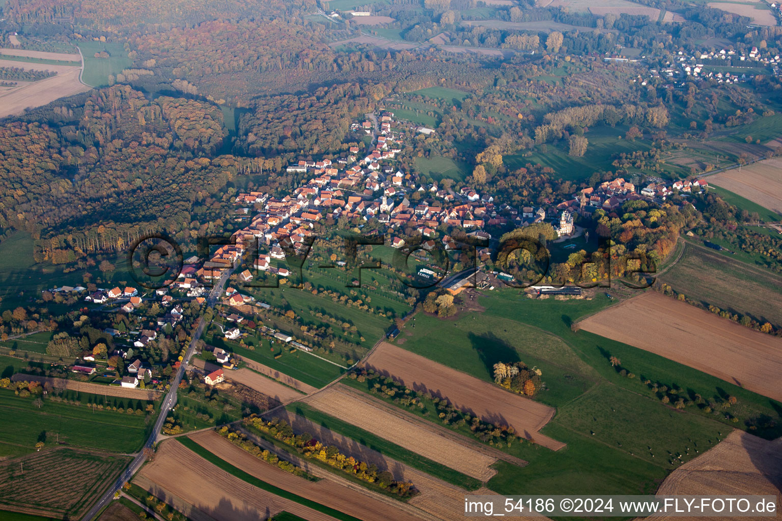 Frœschwiller dans le département Bas Rhin, France vue d'en haut