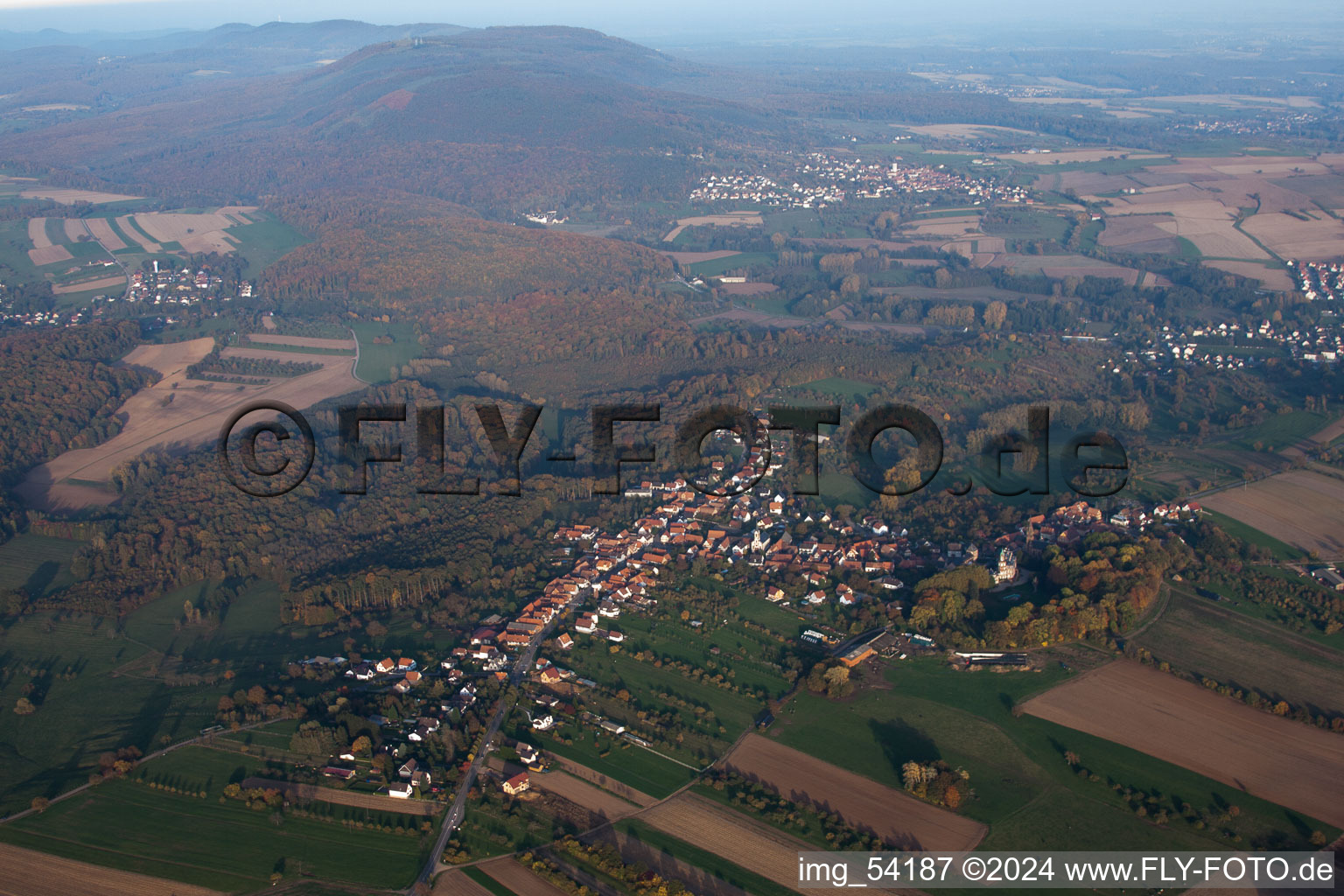 Frœschwiller dans le département Bas Rhin, France depuis l'avion