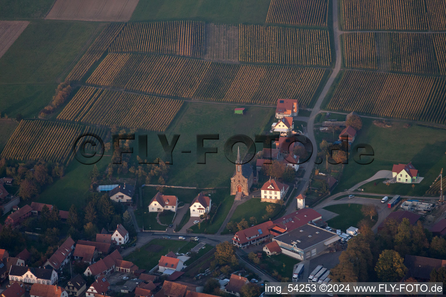 Cleebourg dans le département Bas Rhin, France du point de vue du drone