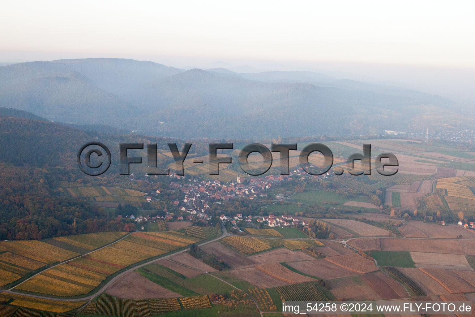 Vue aérienne de Cleebourg dans le département Bas Rhin, France