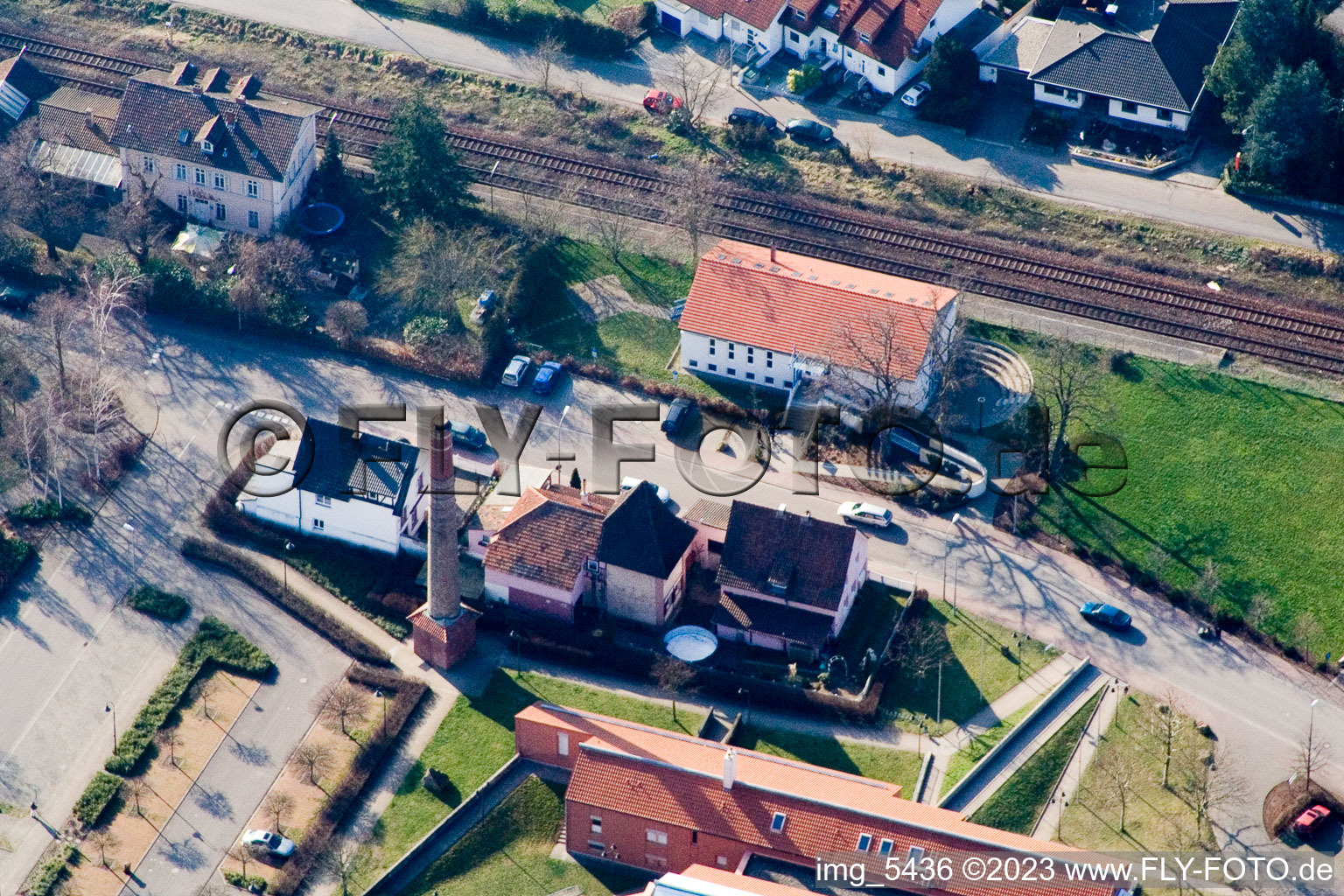 Vue aérienne de A la gare à Jockgrim dans le département Rhénanie-Palatinat, Allemagne