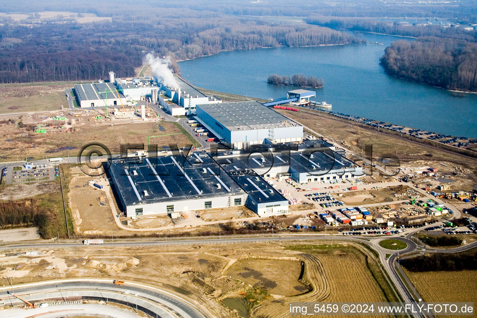 Vue aérienne de Usine de carton ondulé Palm à Wörth am Rhein dans le département Rhénanie-Palatinat, Allemagne