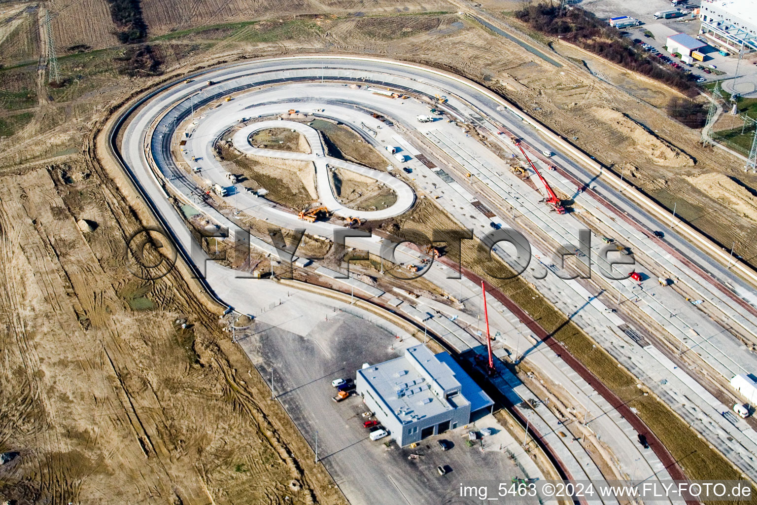 Vue oblique de Piste d'essai des camions Daimler-Chrysler à Wörth am Rhein dans le département Rhénanie-Palatinat, Allemagne