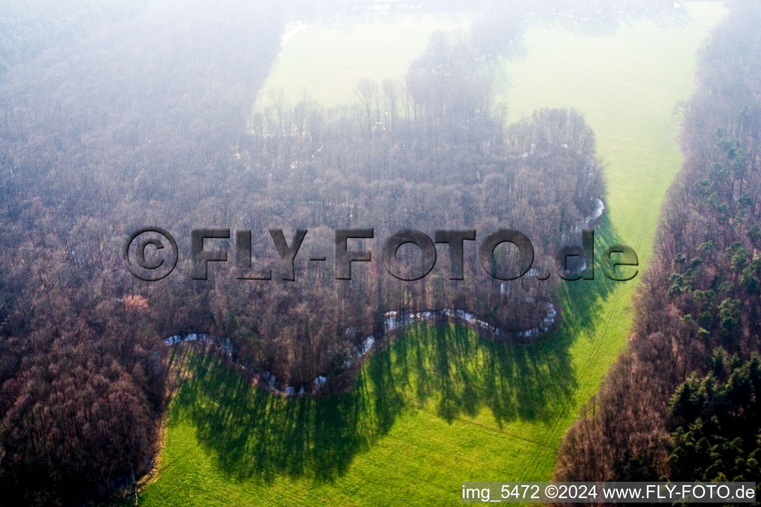 Vallée d'Otterbachtal à Kandel dans le département Rhénanie-Palatinat, Allemagne vue d'en haut