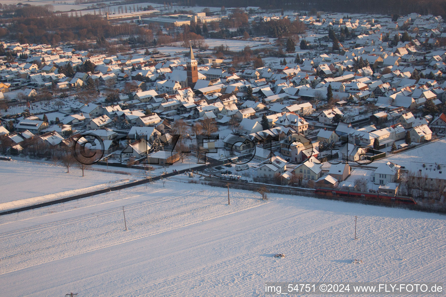 Vue d'oiseau de Quartier Schaidt in Wörth am Rhein dans le département Rhénanie-Palatinat, Allemagne