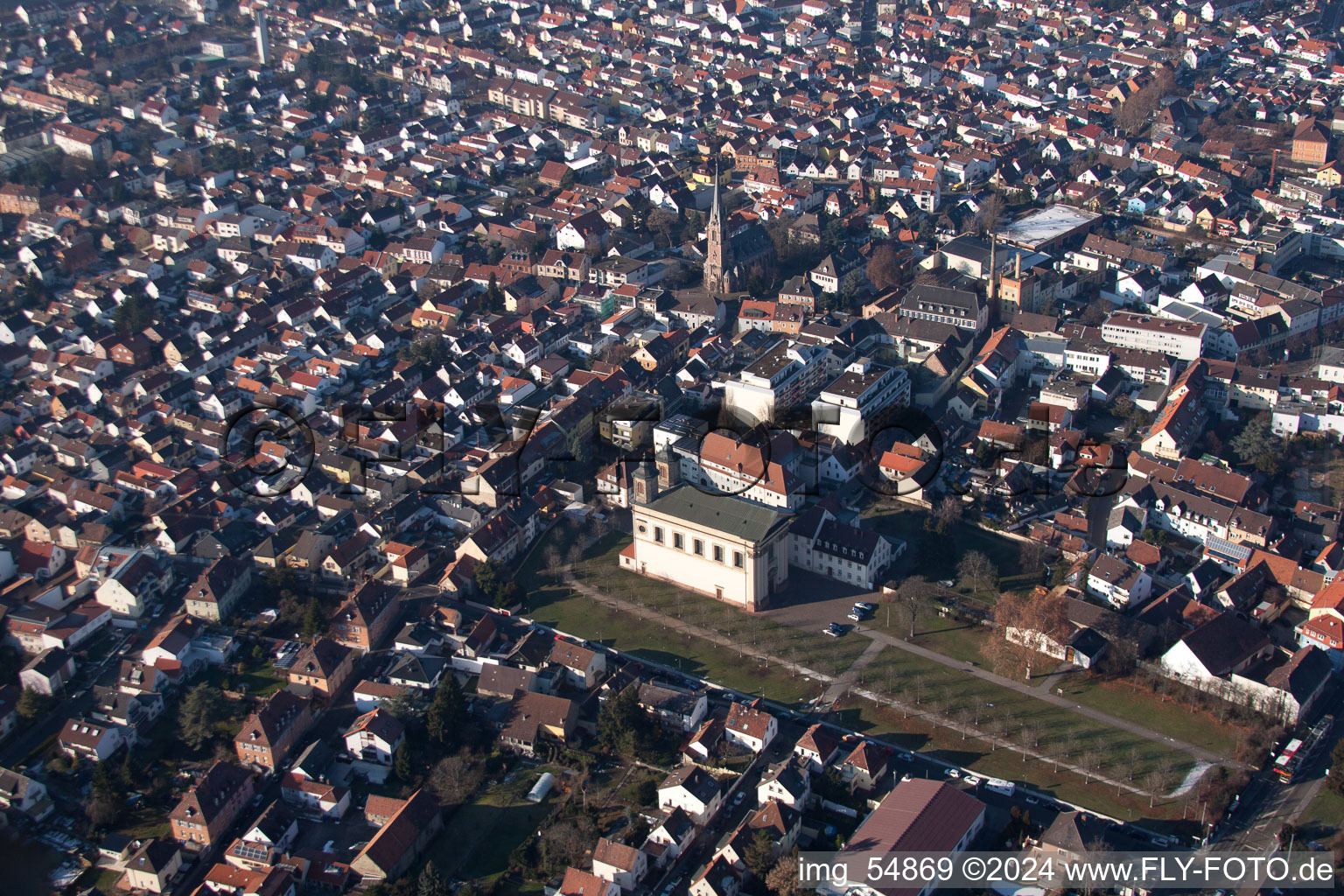 Quartier Oggersheim in Ludwigshafen am Rhein dans le département Rhénanie-Palatinat, Allemagne depuis l'avion