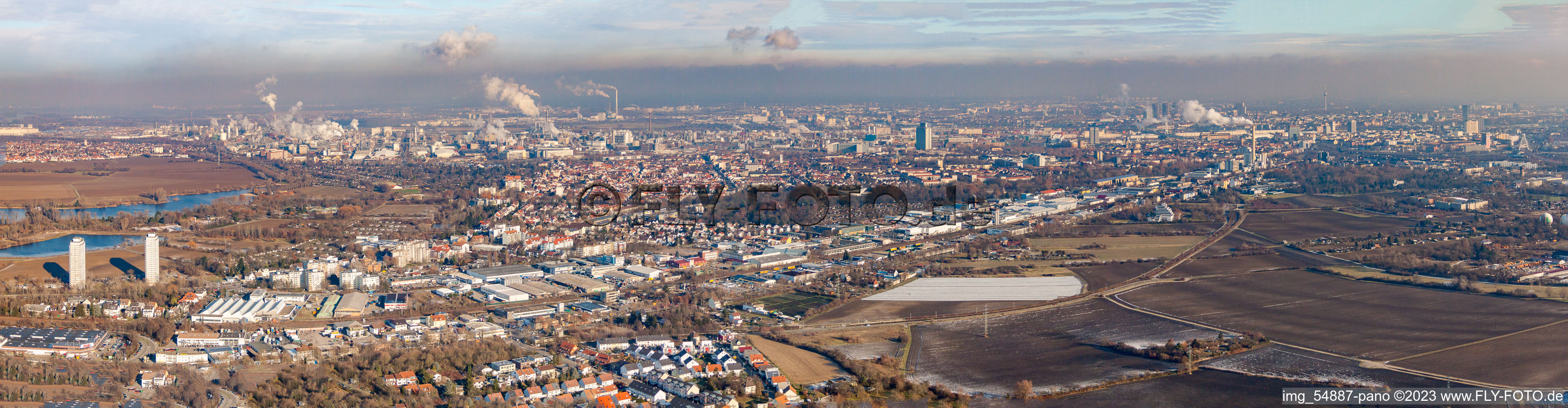 Vue aérienne de Panorama à le quartier Friesenheim in Ludwigshafen am Rhein dans le département Rhénanie-Palatinat, Allemagne