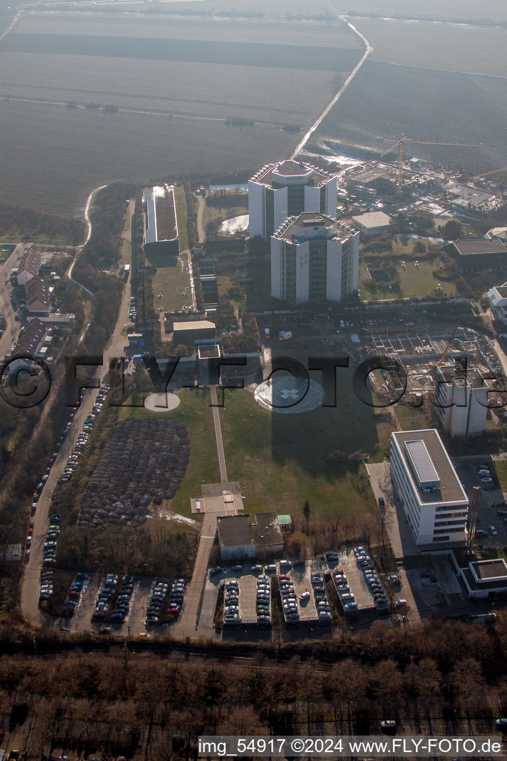 Terrain de la clinique de l'hôpital BG Klinik Ludwigshafen à le quartier Oggersheim in Ludwigshafen am Rhein dans le département Rhénanie-Palatinat, Allemagne depuis l'avion