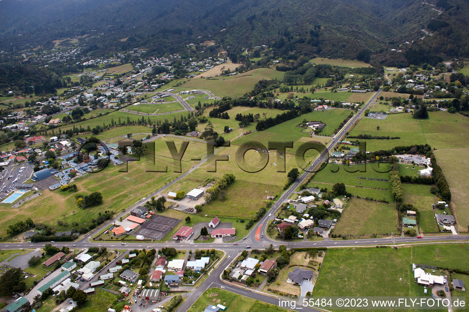 Vue aérienne de Coromandel dans le département Waïkato, Nouvelle-Zélande