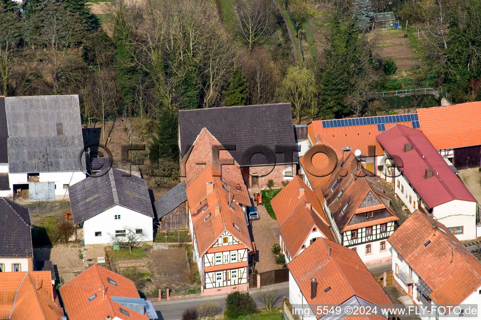 Enregistrement par drone de Hergersweiler dans le département Rhénanie-Palatinat, Allemagne