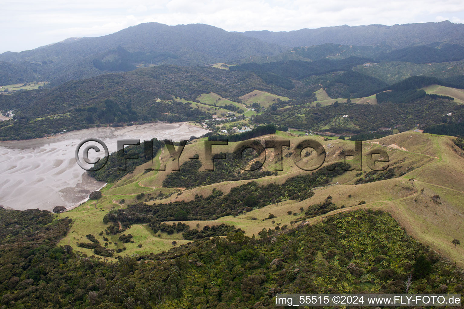 Enregistrement par drone de Coromandel dans le département Waïkato, Nouvelle-Zélande