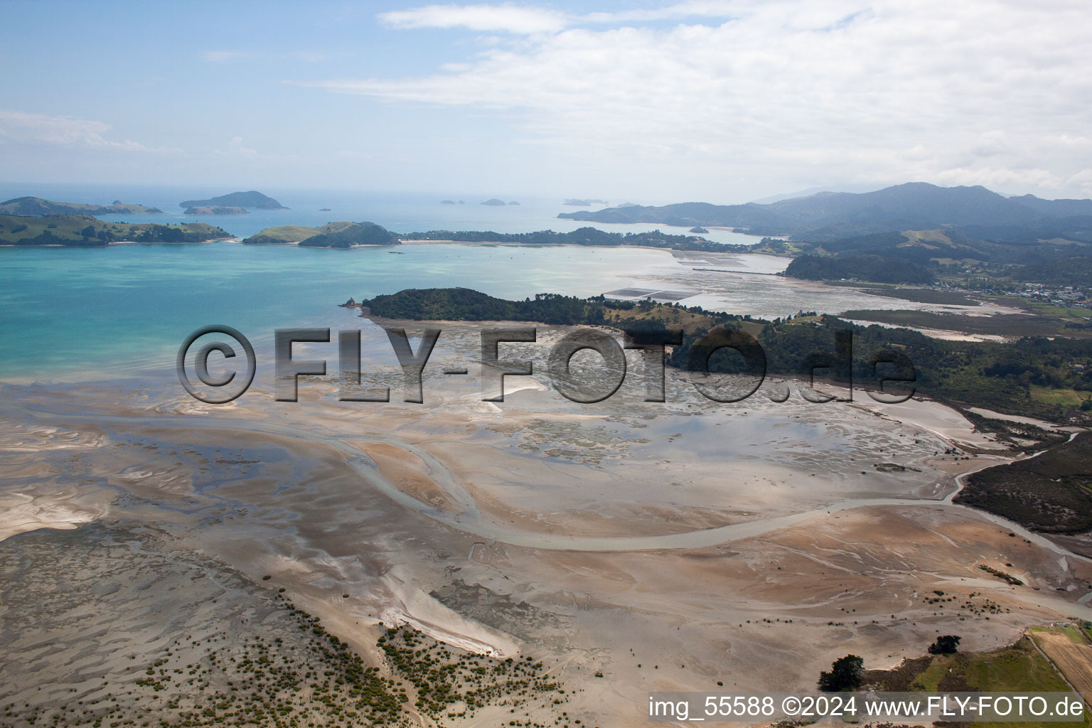 Enregistrement par drone de Quartier Preece Point in Coromandel dans le département Waïkato, Nouvelle-Zélande