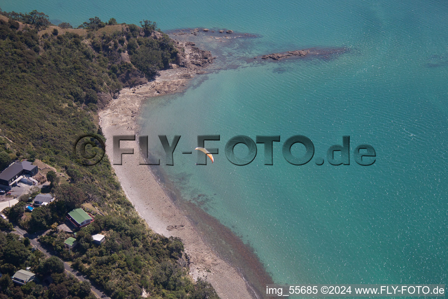 Enregistrement par drone de Quartier Wyuna Bay in Coromandel dans le département Waïkato, Nouvelle-Zélande