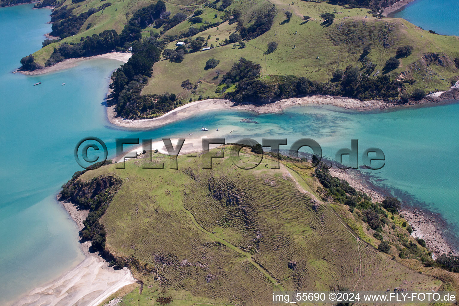 Vue aérienne de Whanganui Island dans le département Waïkato, Nouvelle-Zélande