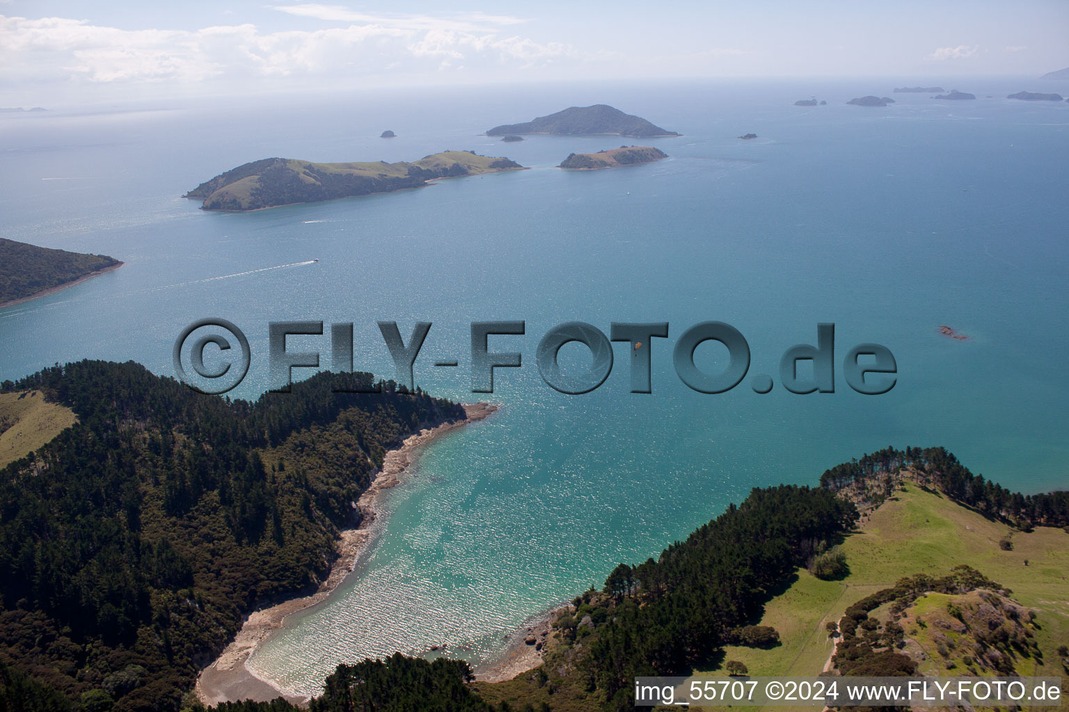 Whanganui Island dans le département Waïkato, Nouvelle-Zélande vue du ciel