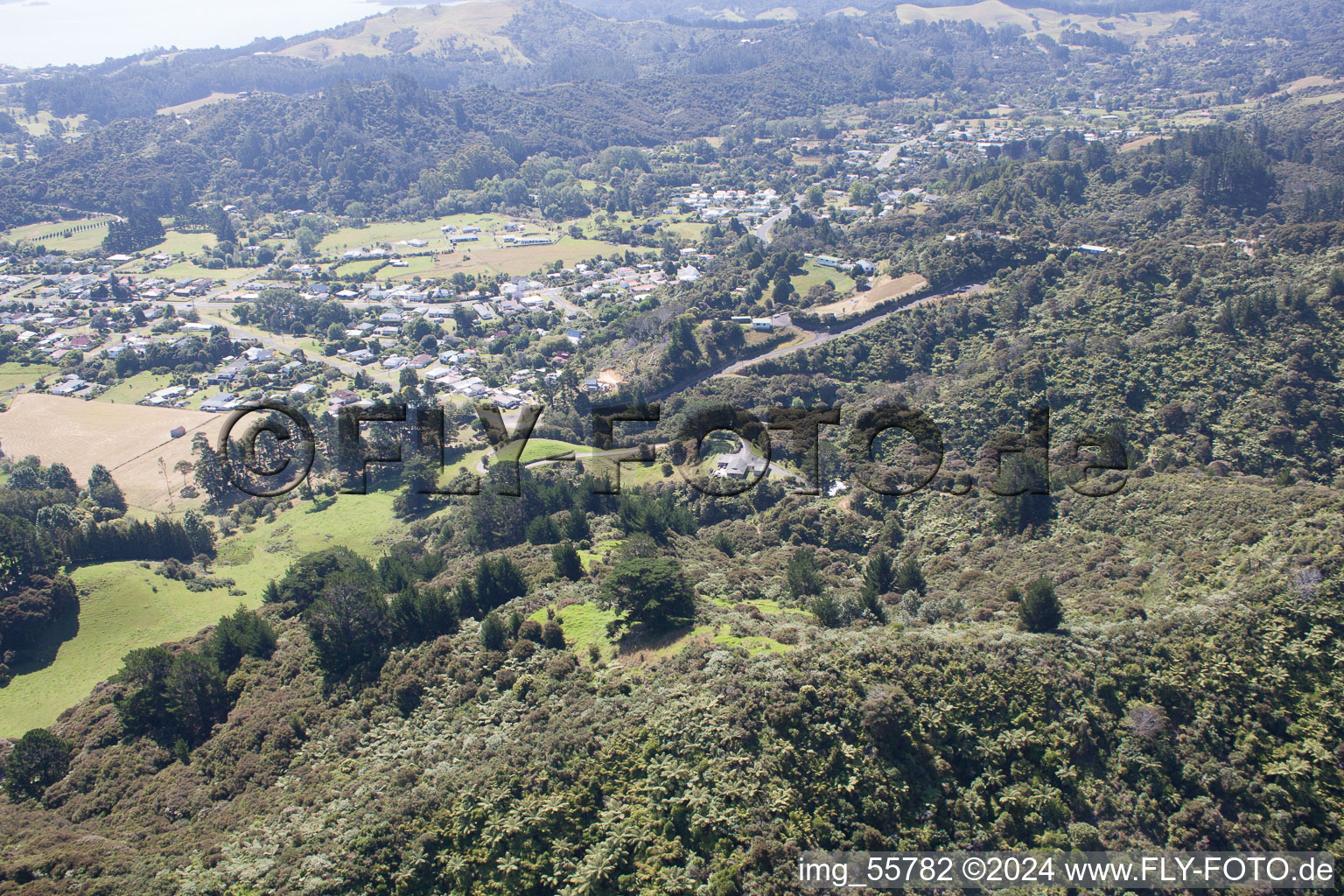 Vue aérienne de Coromandel dans le département Waïkato, Nouvelle-Zélande