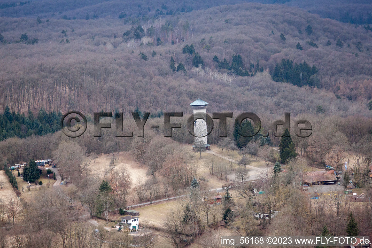 Vue aérienne de Colline de la Tour à Bad Rodach dans le département Bavière, Allemagne