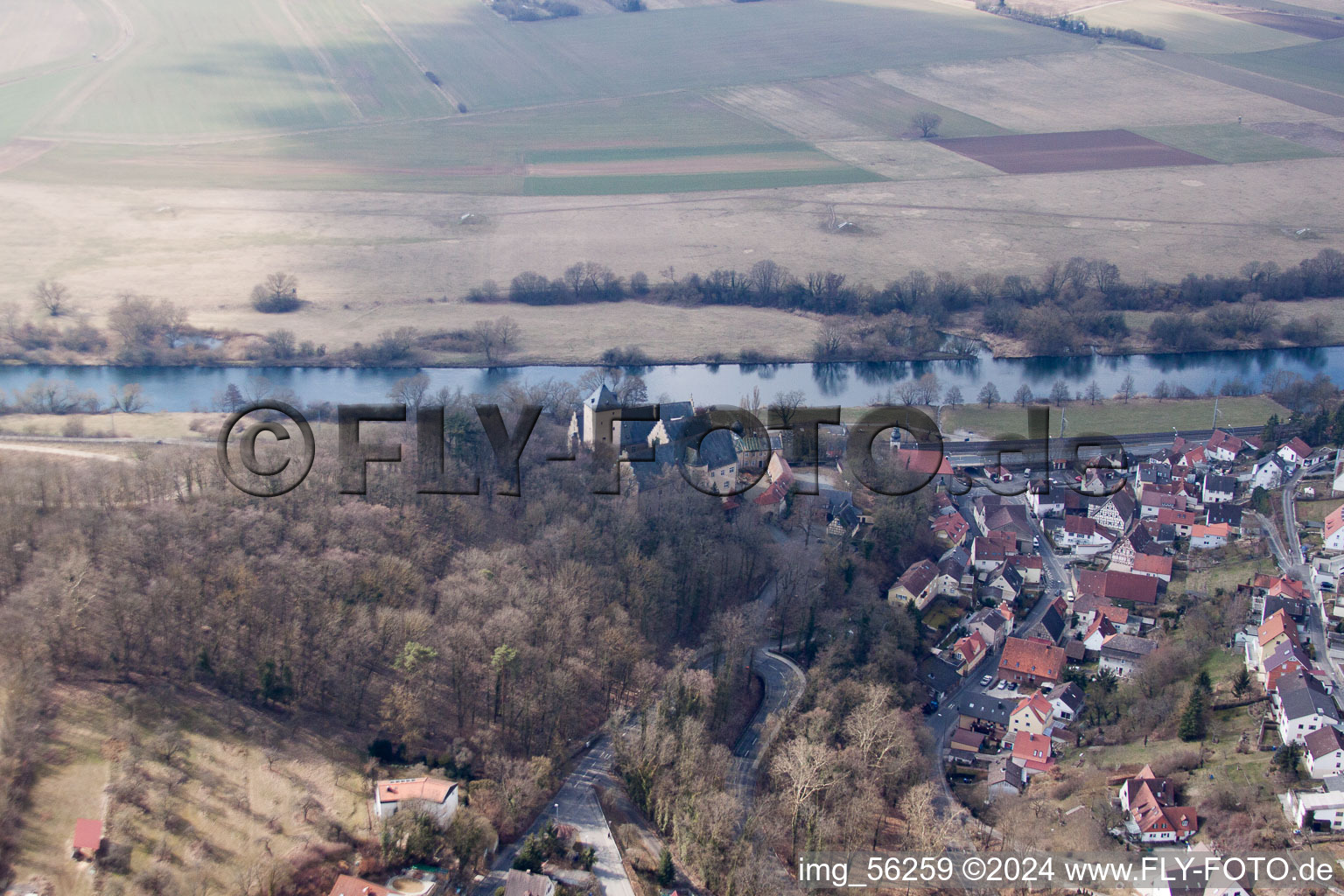 Enregistrement par drone de Schonungen dans le département Bavière, Allemagne