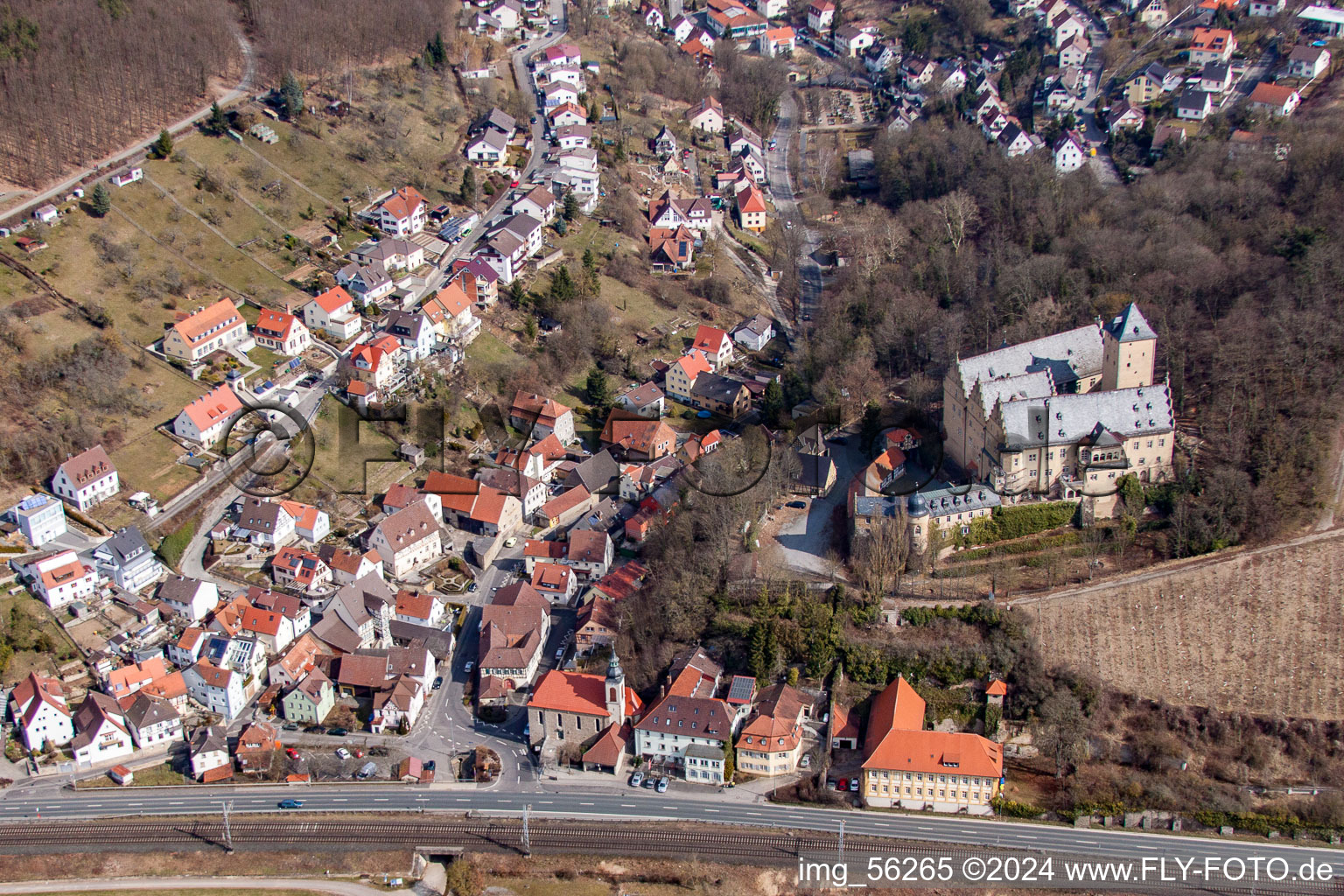 Verrouiller Mainberg à le quartier Mainberg in Schonungen dans le département Bavière, Allemagne vue du ciel