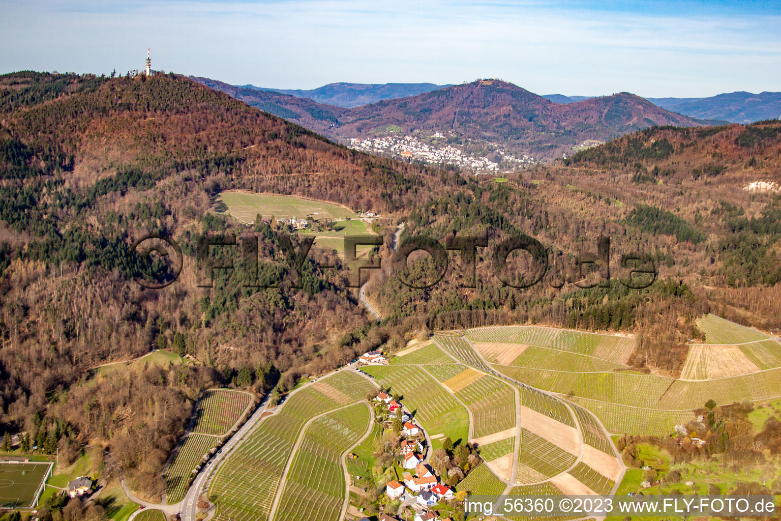 Vue aérienne de Taverne du monastère à le quartier Gallenbach in Baden-Baden dans le département Bade-Wurtemberg, Allemagne