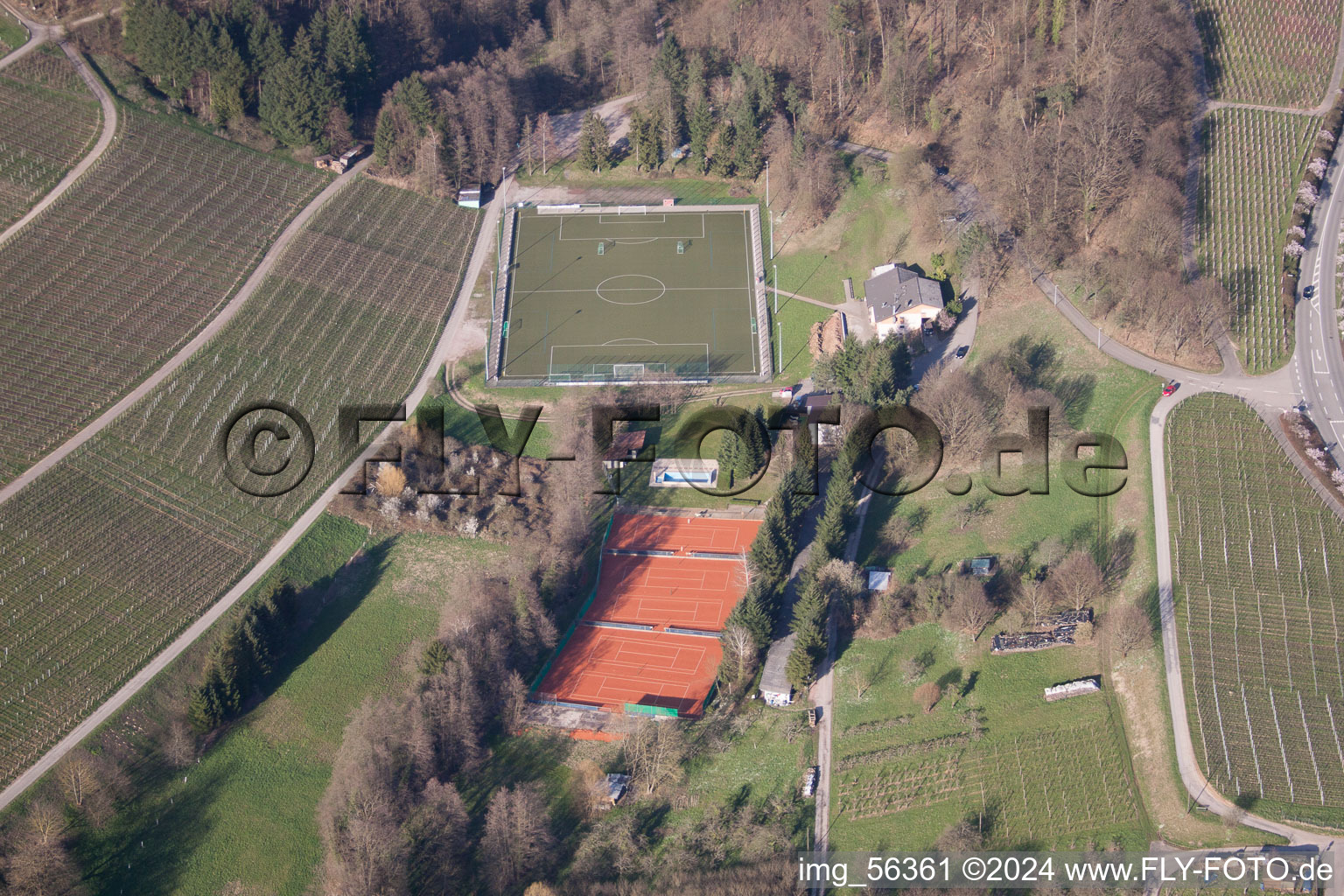 Vue aérienne de Varnhalt, terrain de sport à le quartier Gallenbach in Baden-Baden dans le département Bade-Wurtemberg, Allemagne