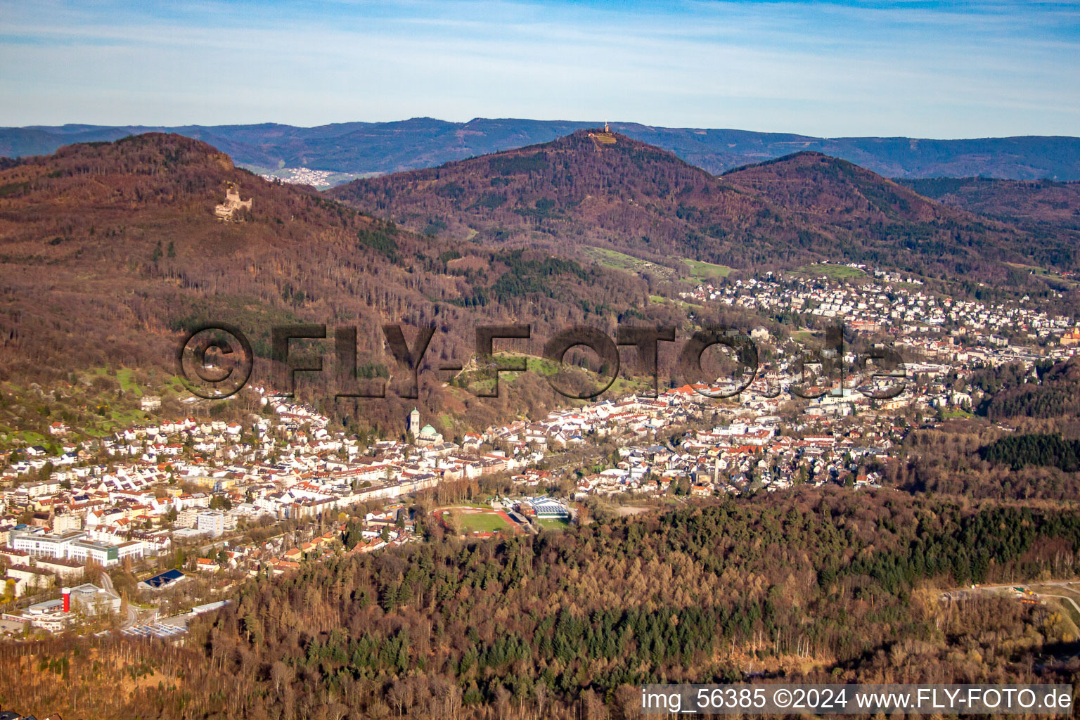 Vue aérienne de Chemin Balzenberg à le quartier Oosscheuern in Baden-Baden dans le département Bade-Wurtemberg, Allemagne