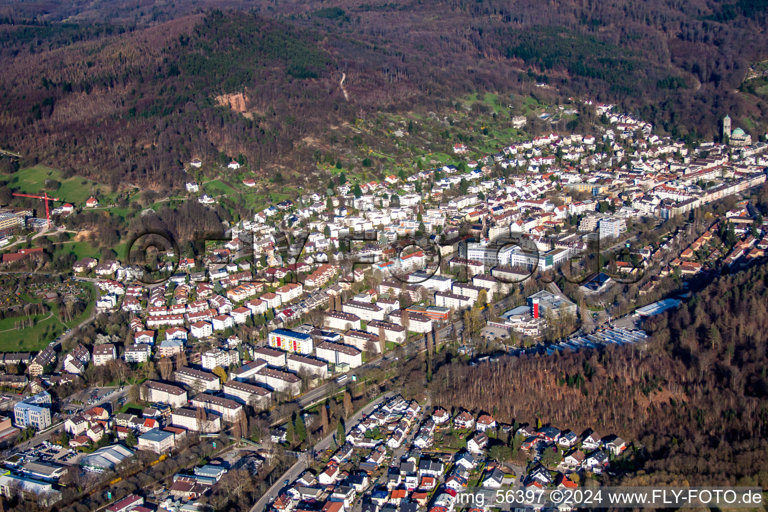 Vue aérienne de Pompiers à le quartier Oos in Baden-Baden dans le département Bade-Wurtemberg, Allemagne