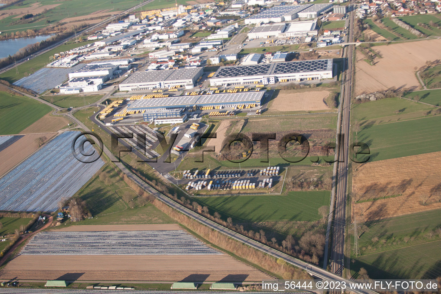 Vue aérienne de Centre logistique DACHSER Karlsruhe GmbH, Malsch à Malsch dans le département Bade-Wurtemberg, Allemagne