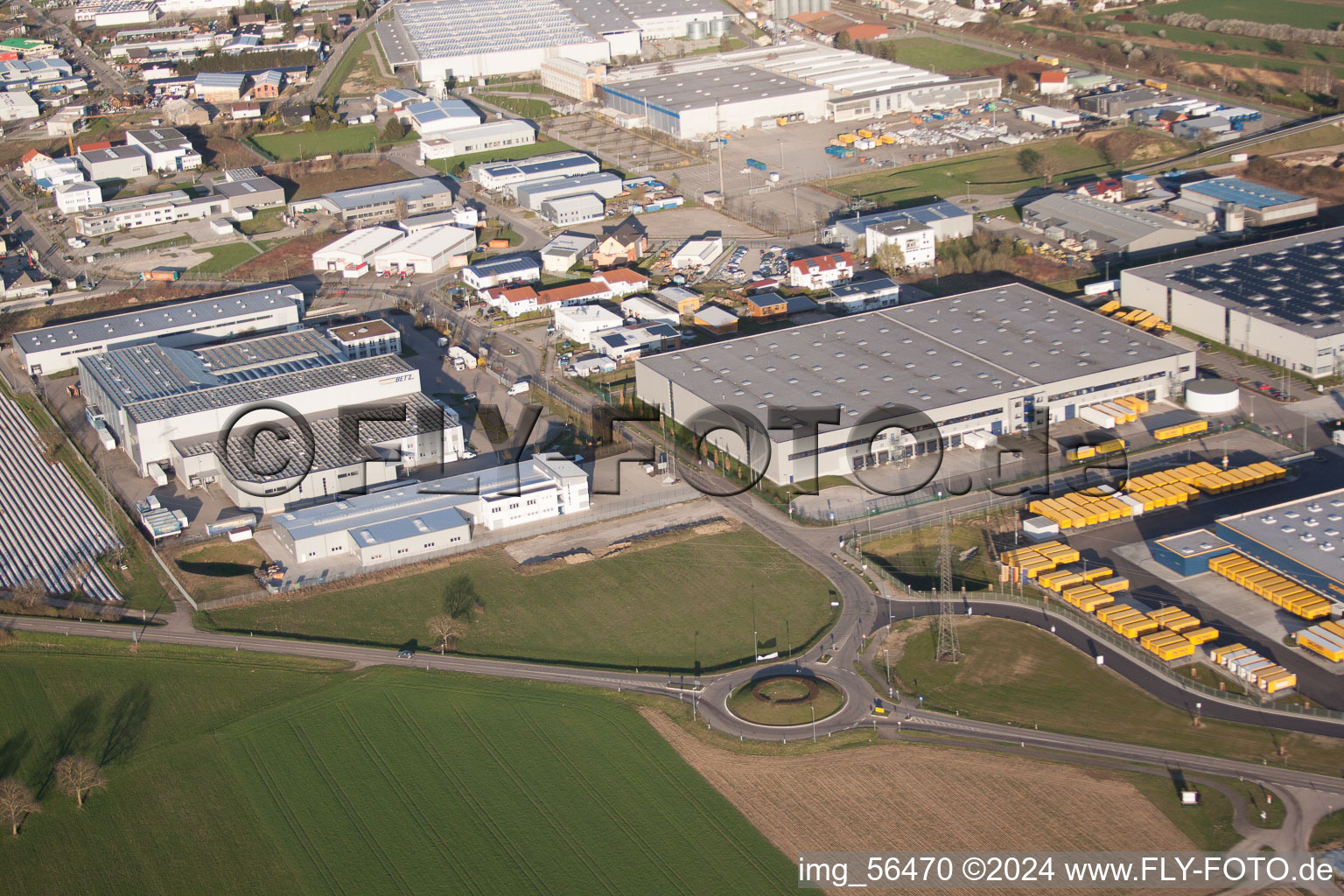 Centre logistique DACHSER Karlsruhe GmbH, Malsch à Malsch dans le département Bade-Wurtemberg, Allemagne vue du ciel