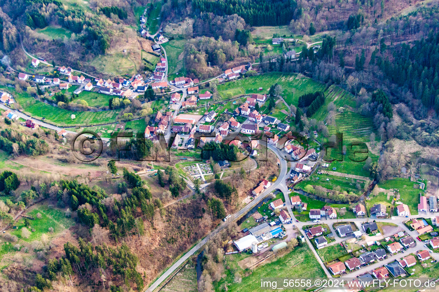 Enregistrement par drone de Bobenthal dans le département Rhénanie-Palatinat, Allemagne