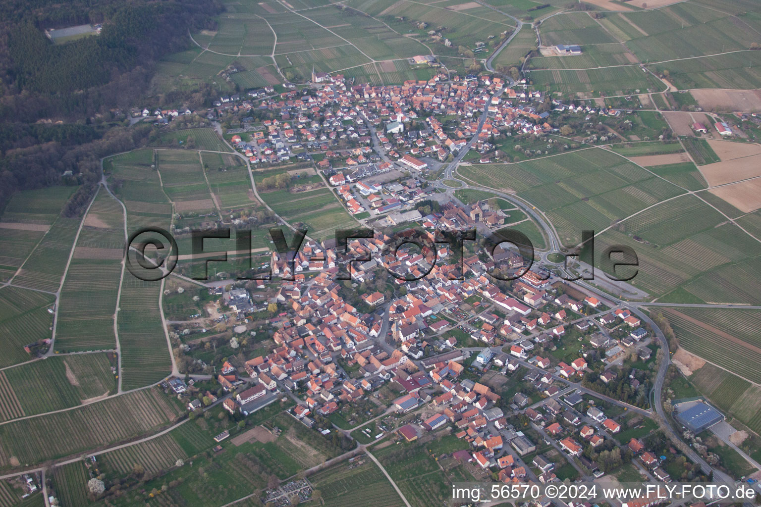 Quartier Schweigen in Schweigen-Rechtenbach dans le département Rhénanie-Palatinat, Allemagne vue du ciel