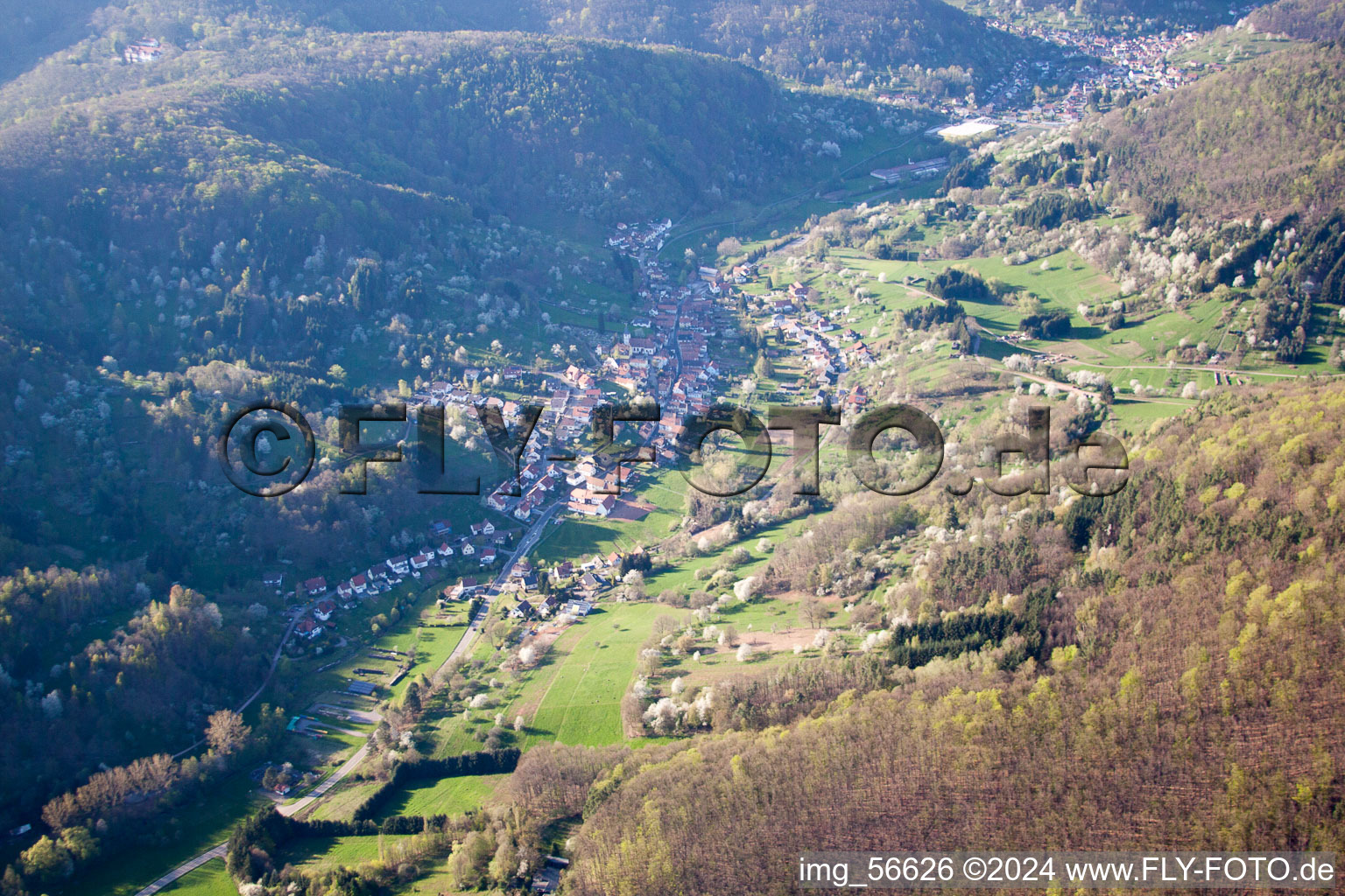 Image drone de Dernbach dans le département Rhénanie-Palatinat, Allemagne