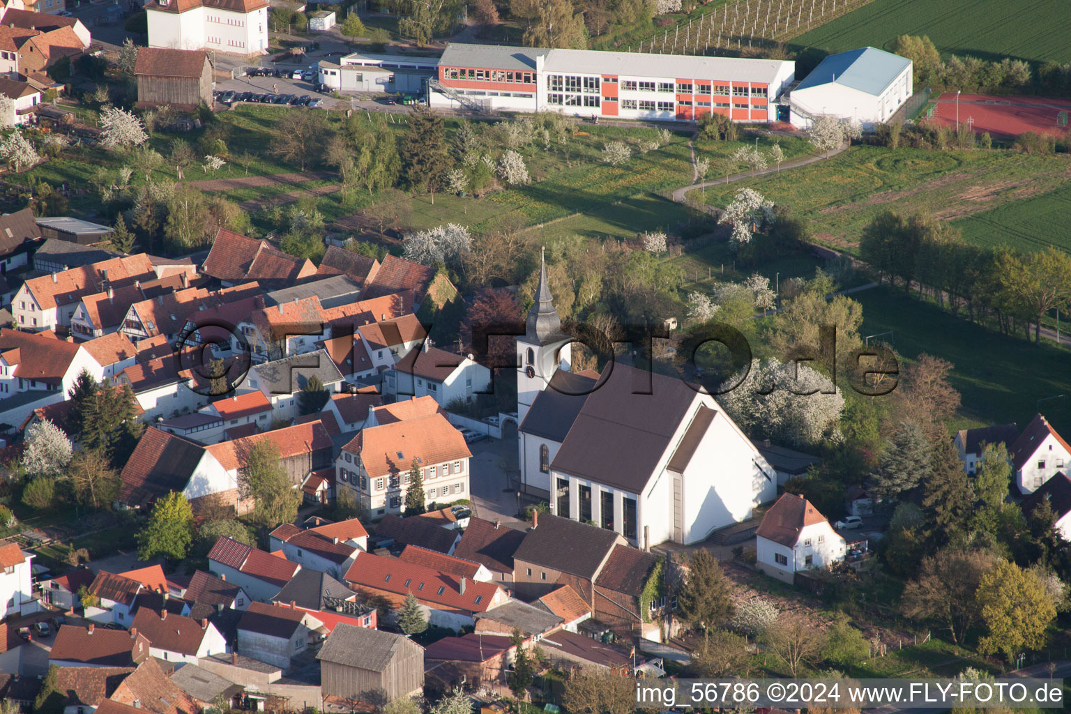 Offenbach an der Queich dans le département Rhénanie-Palatinat, Allemagne vue du ciel