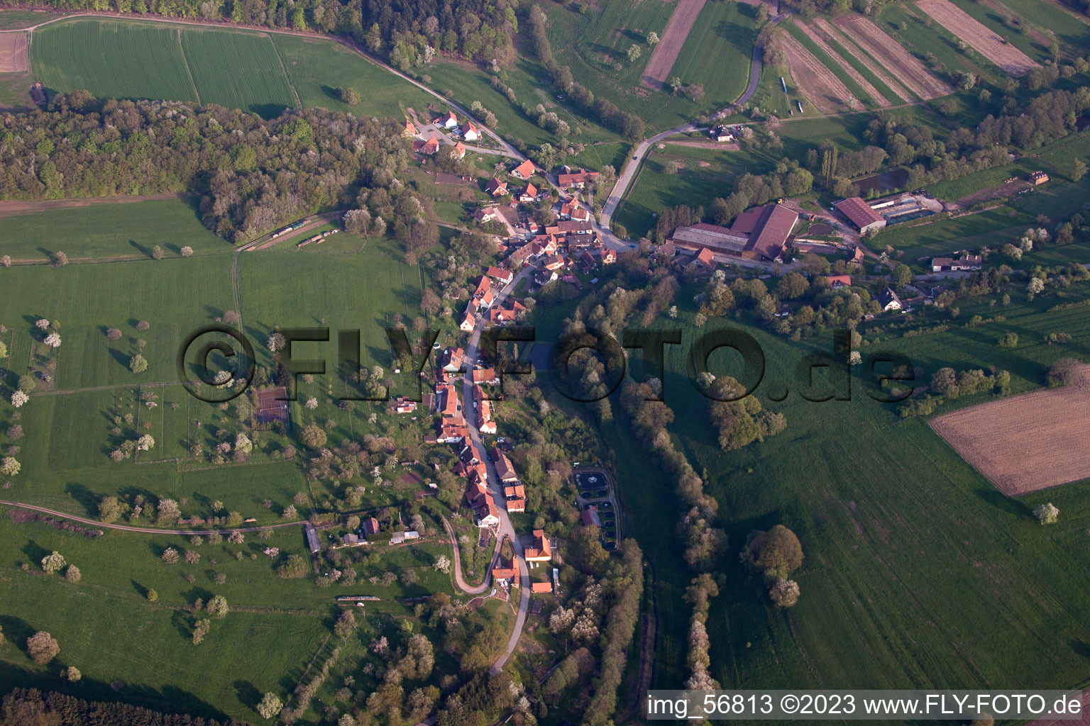 Image drone de Wingen dans le département Bas Rhin, France