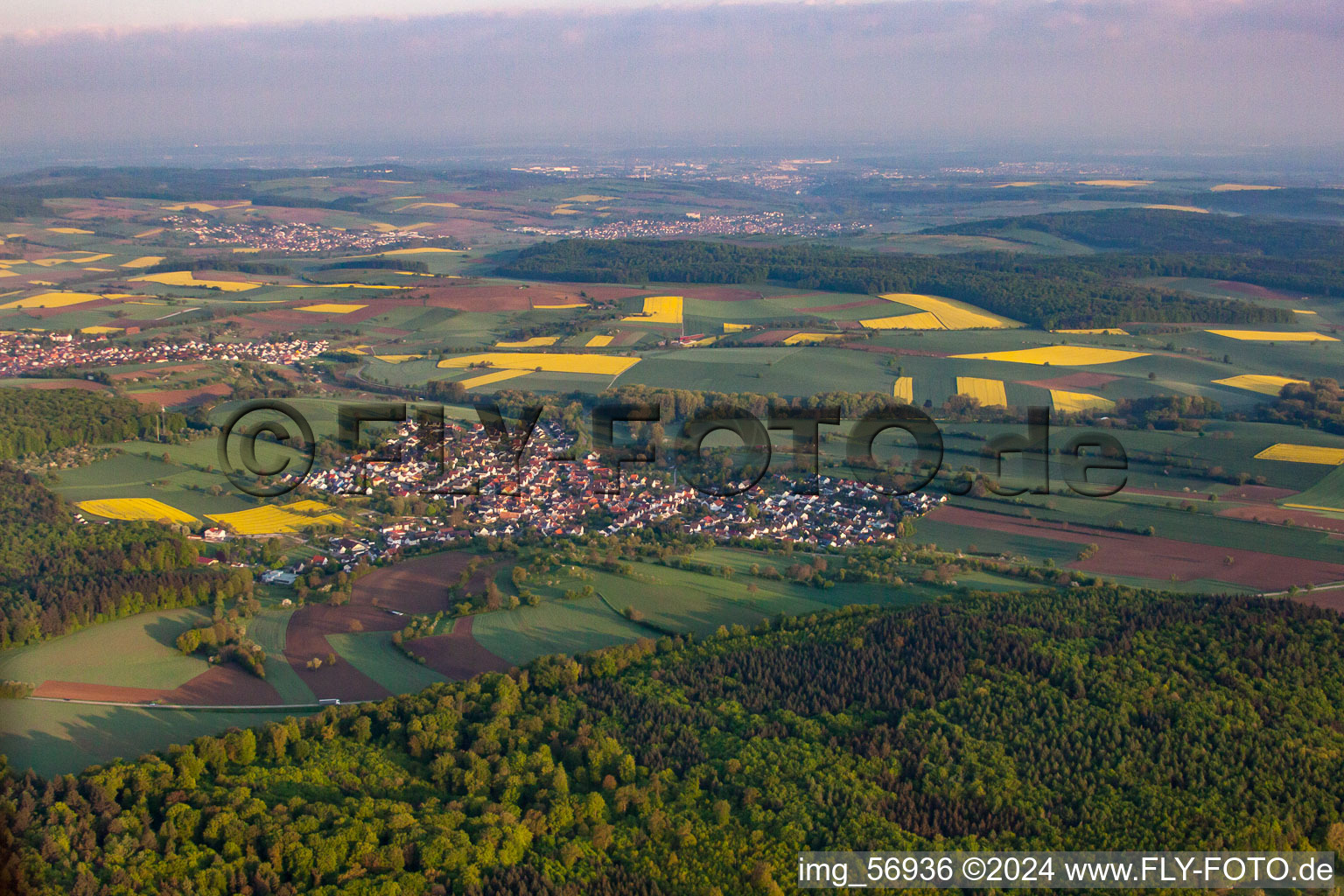 Vue aérienne de Quartier Büchig in Bretten dans le département Bade-Wurtemberg, Allemagne