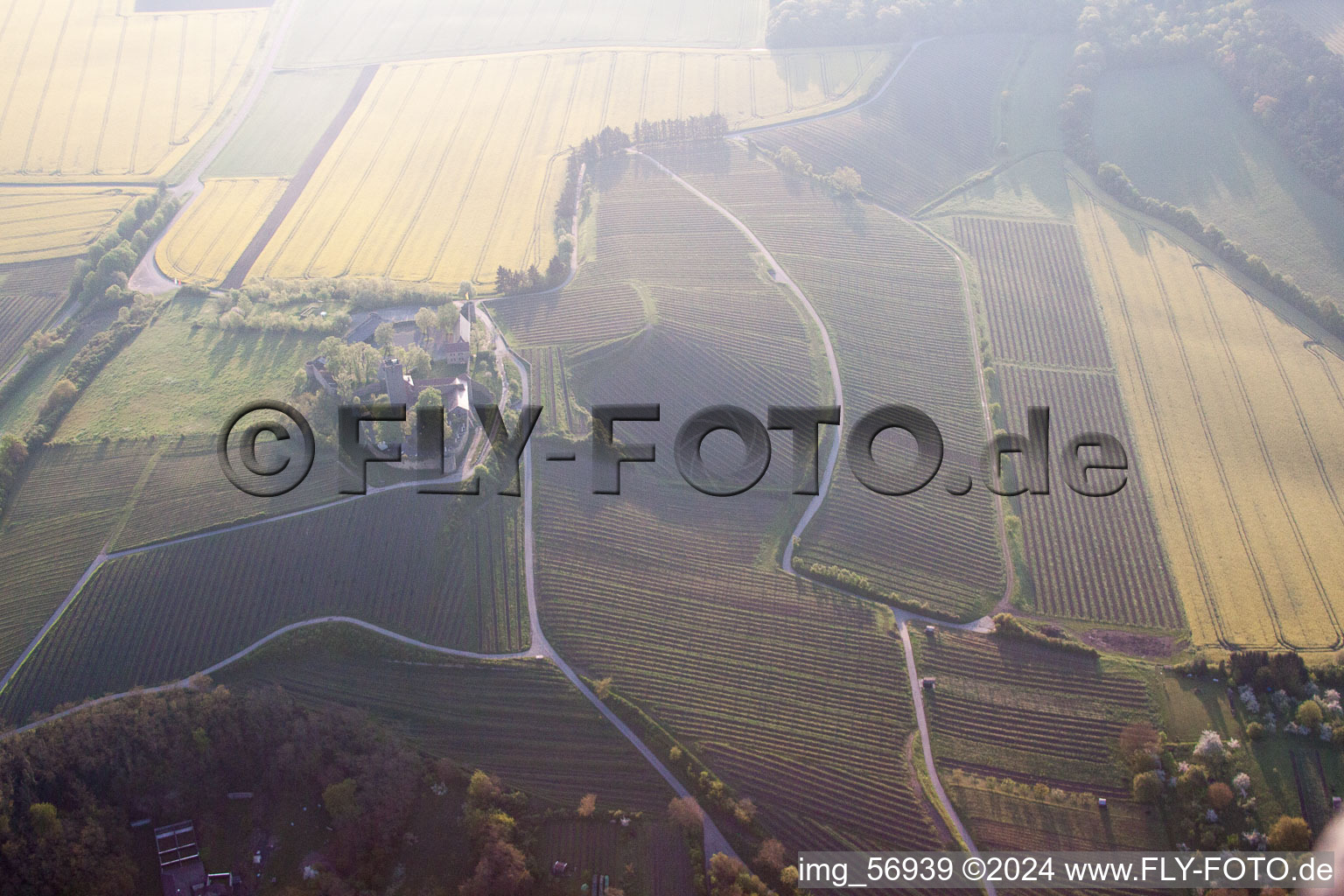 Vue aérienne de Château de Ravensbourg à Sulzfeld dans le département Bade-Wurtemberg, Allemagne