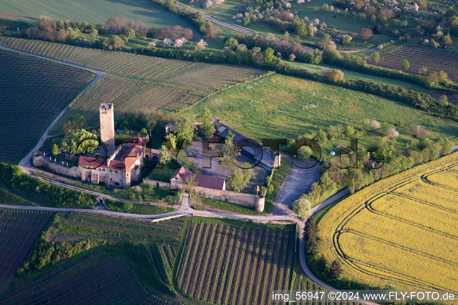 Château de Ravensbourg à Sulzfeld dans le département Bade-Wurtemberg, Allemagne d'en haut