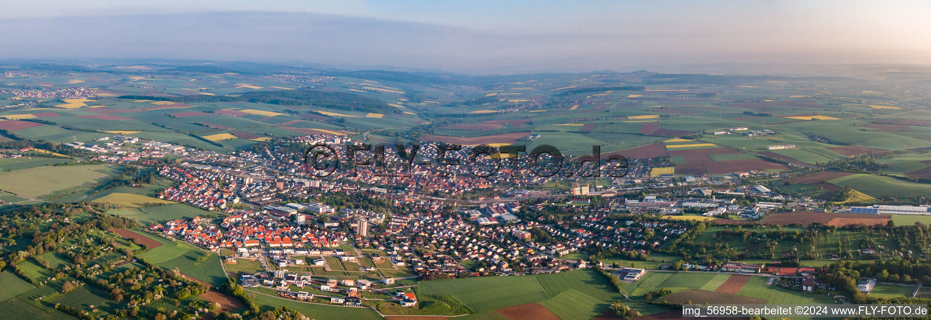 Vue aérienne de Panorama à Eppingen dans le département Bade-Wurtemberg, Allemagne