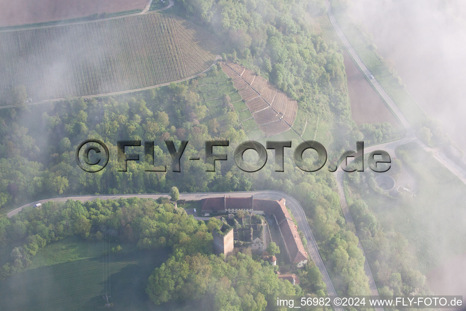 Vue aérienne de Heinsheim dans le département Bade-Wurtemberg, Allemagne