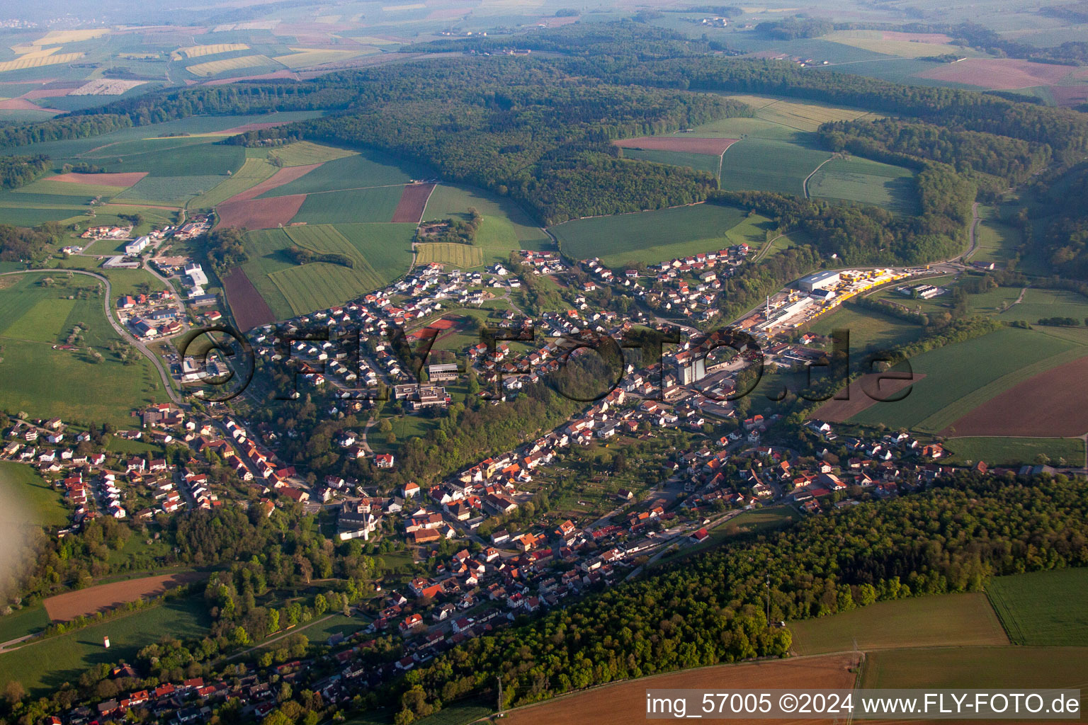 Vue aérienne de District de Neckar-Odenwald à Billigheim dans le département Bade-Wurtemberg, Allemagne