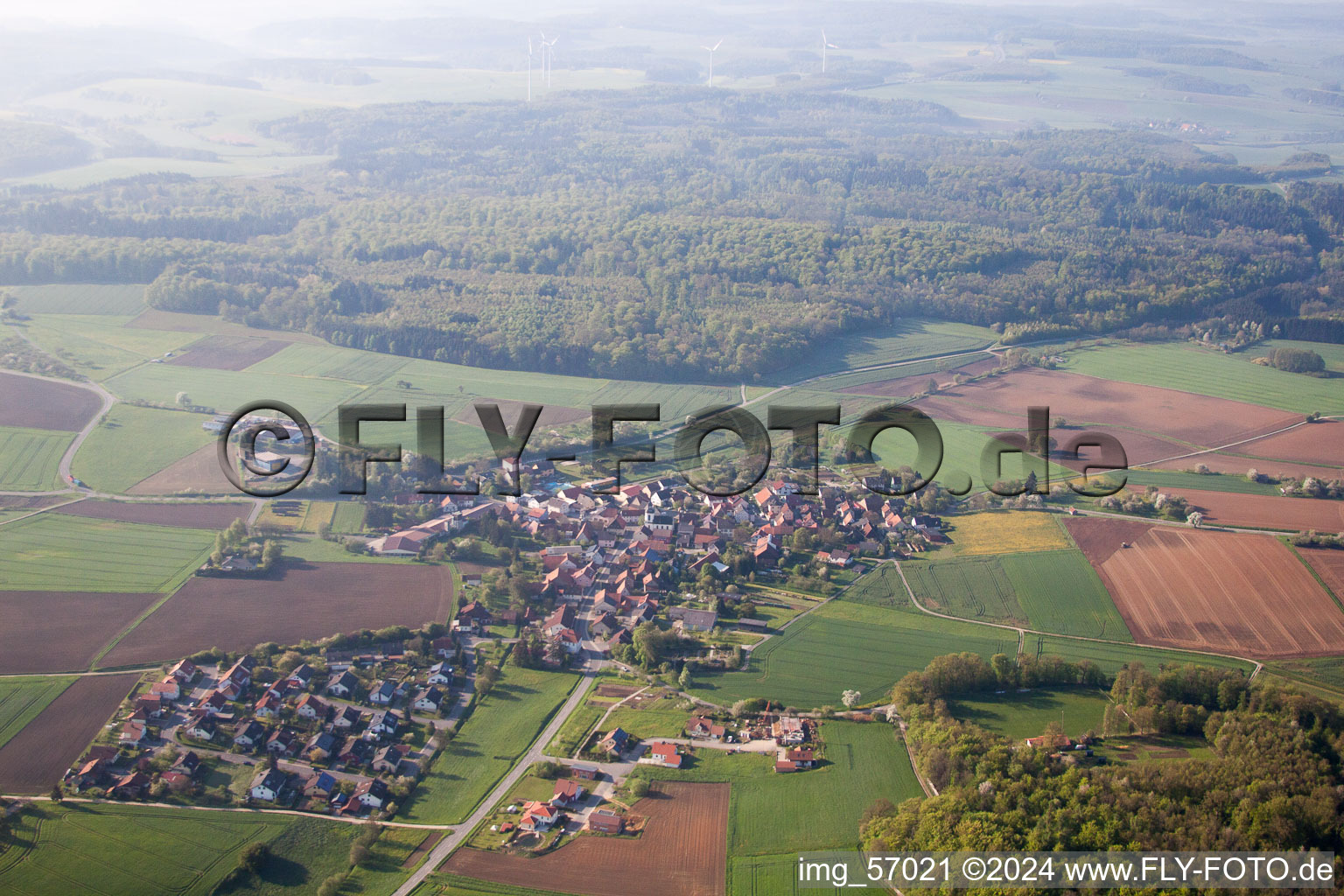 Vue aérienne de Quartier de Buch à Ahorn dans le département Bade-Wurtemberg, Allemagne