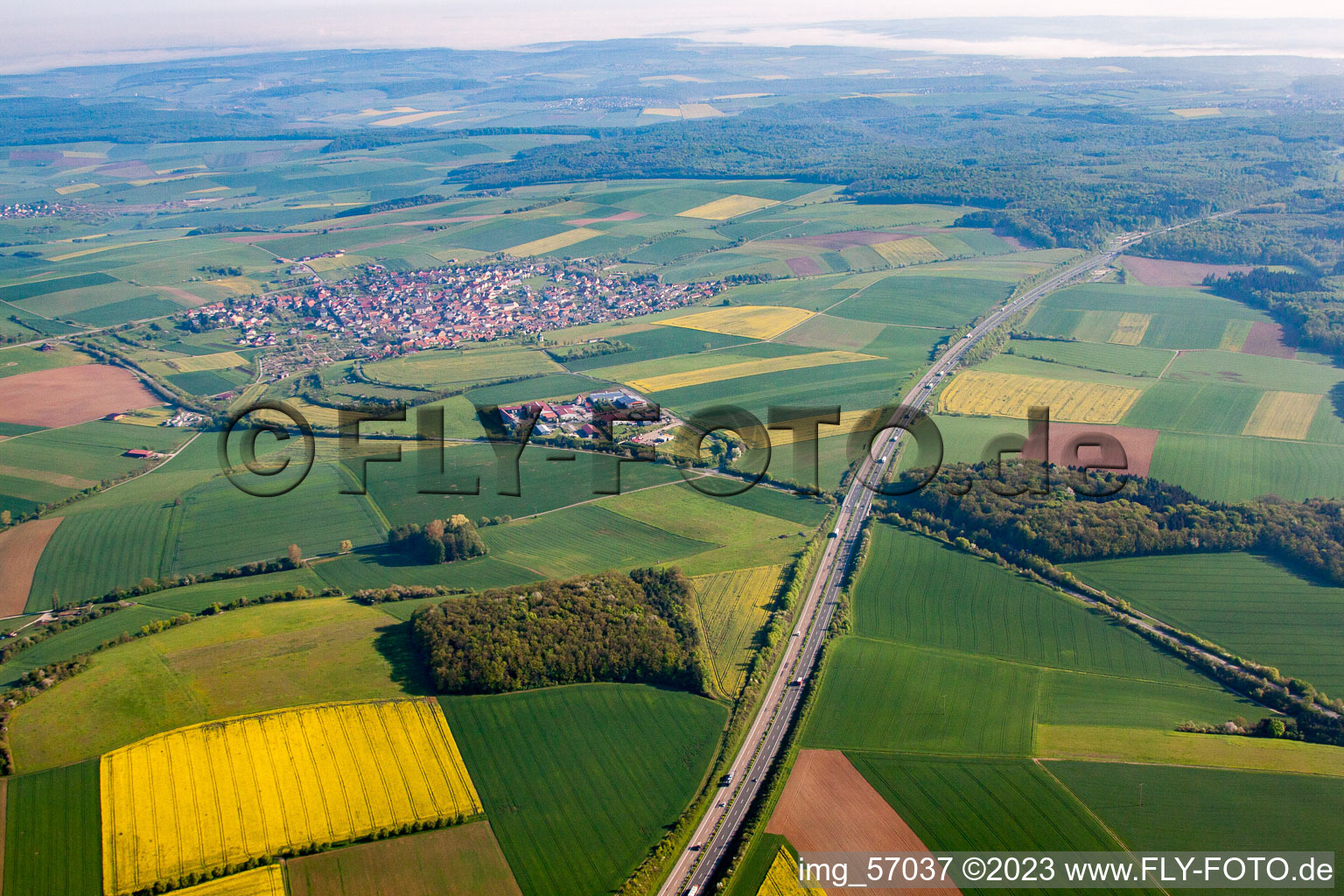 Vue aérienne de Gerchsheim dans le département Bade-Wurtemberg, Allemagne