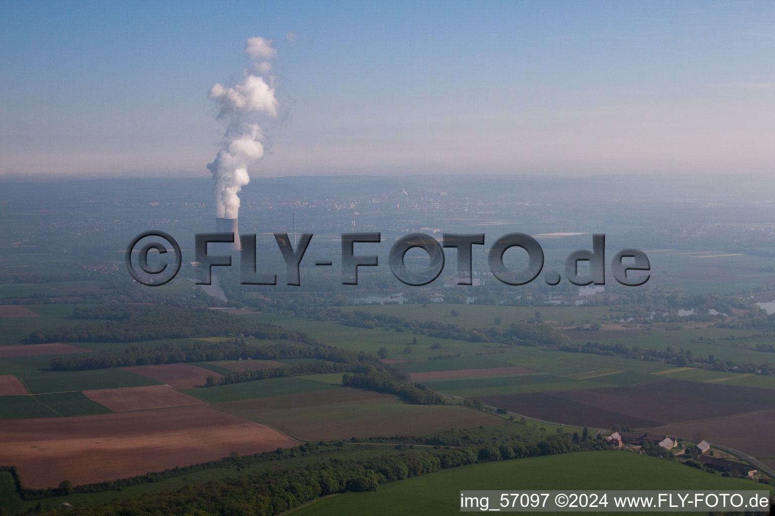 Vue aérienne de Centrale nucléaire Schweinfurt du sud à Schweinfurt dans le département Bavière, Allemagne