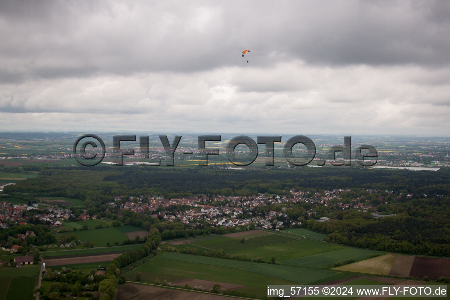 Schwebheim dans le département Bavière, Allemagne du point de vue du drone