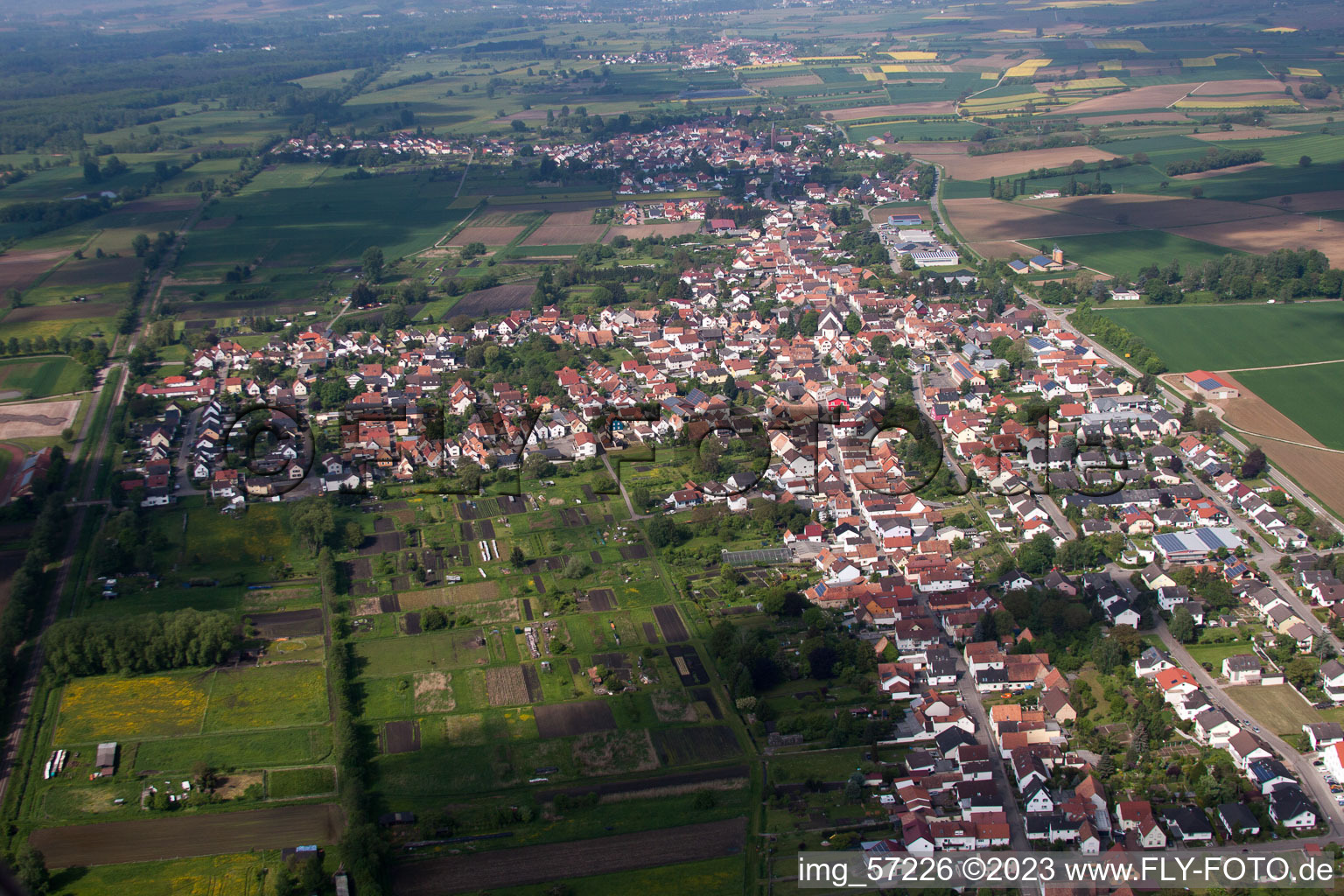 Steinfeld dans le département Rhénanie-Palatinat, Allemagne hors des airs