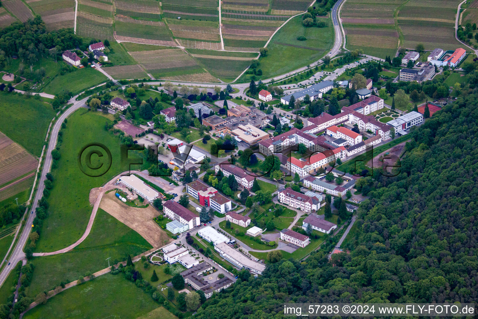 Clinique du Palatinat Landeck à Klingenmünster dans le département Rhénanie-Palatinat, Allemagne d'un drone