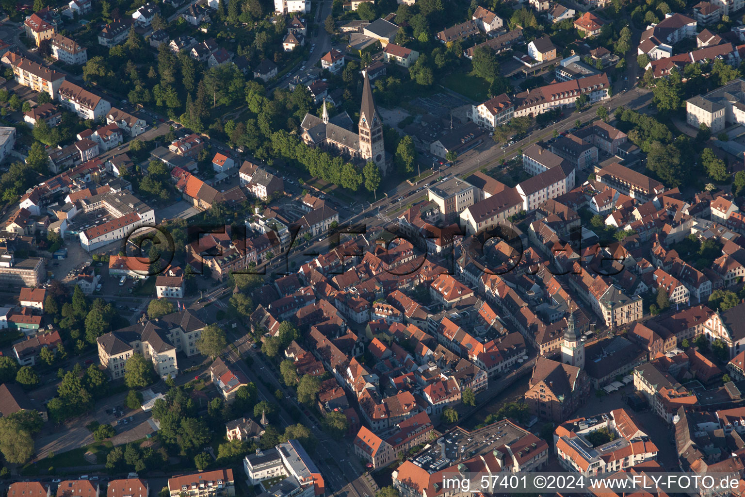 Vue aérienne de VHS à Ettlingen dans le département Bade-Wurtemberg, Allemagne