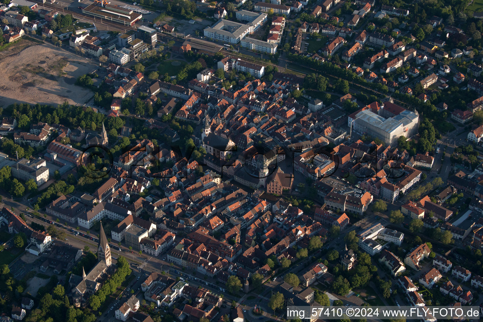 Ettlingen dans le département Bade-Wurtemberg, Allemagne d'un drone