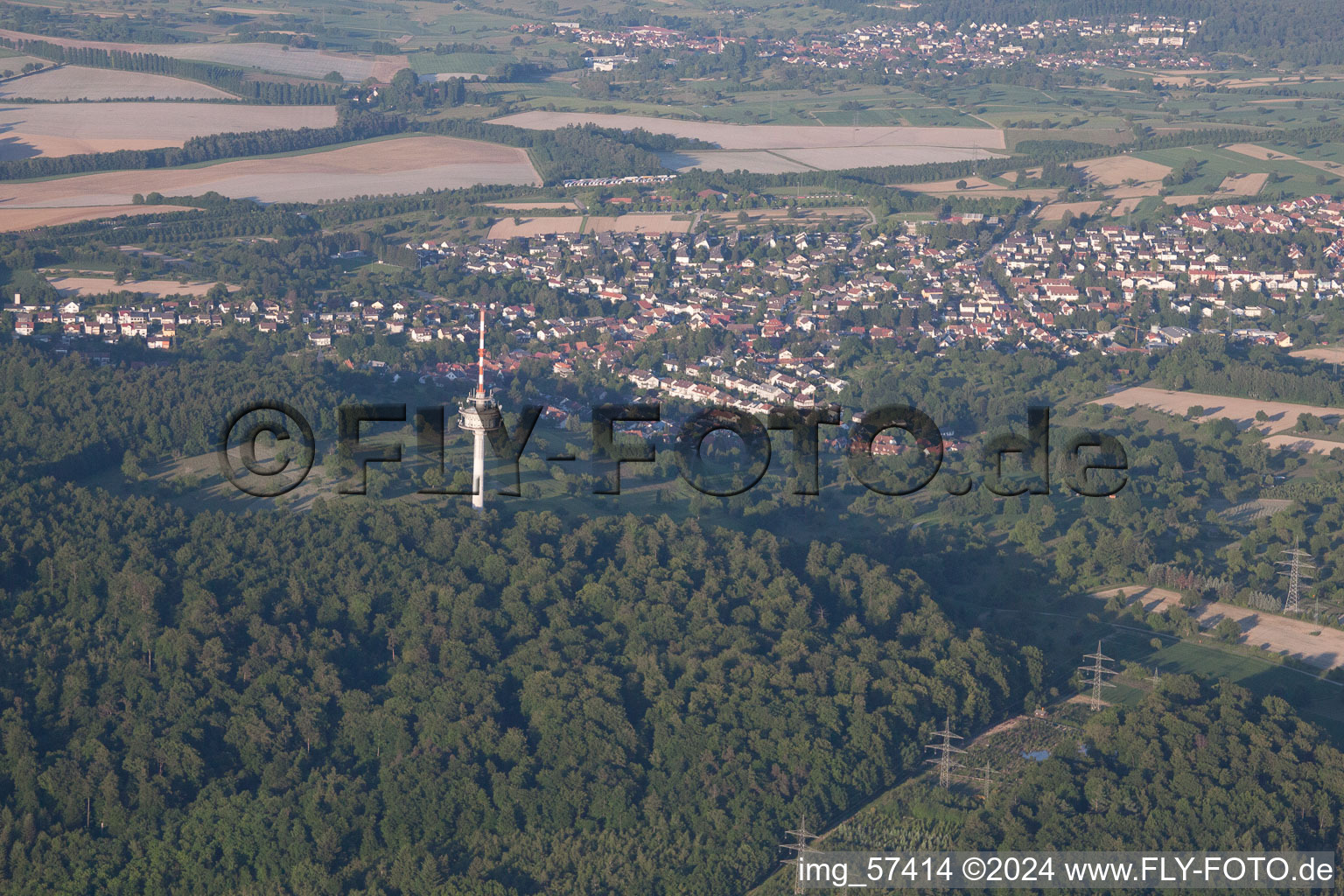 Quartier Grünwettersbach in Karlsruhe dans le département Bade-Wurtemberg, Allemagne d'un drone